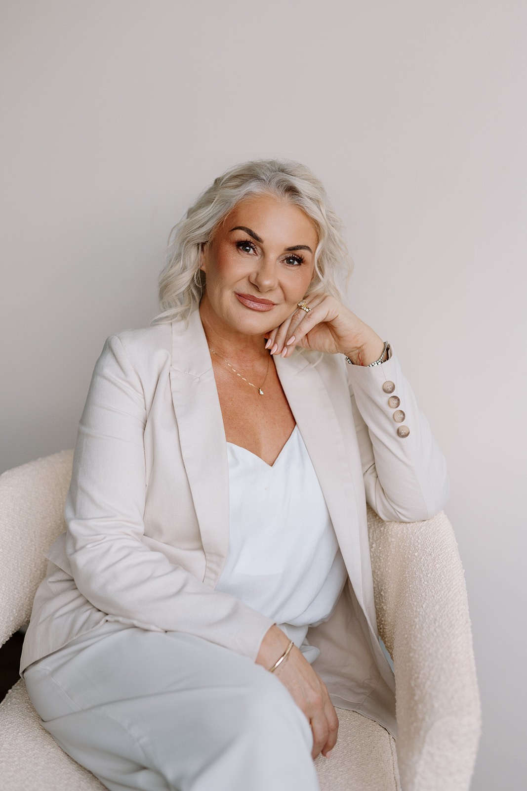 Toni Kelly, appearance medicine practitioner in Hamilton